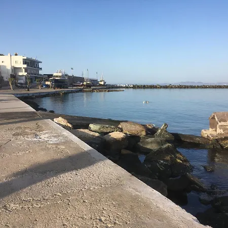 ホテル Afrodite Tínos